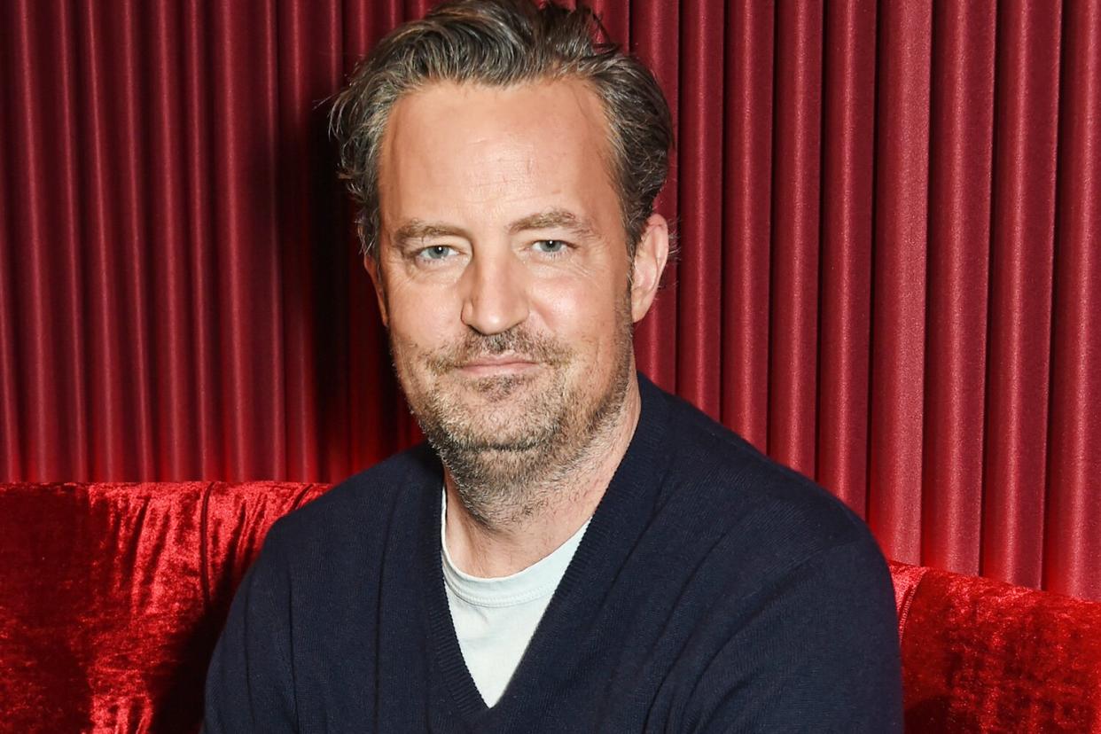 LONDON, ENGLAND - FEBRUARY 08: Matthew Perry poses at a photocall for "The End Of Longing", a new play which he wrote and stars in at The Playhouse Theatre, on February 8, 2016 in London, England. (Photo by David M. Benett/Dave Benett/Getty Images)