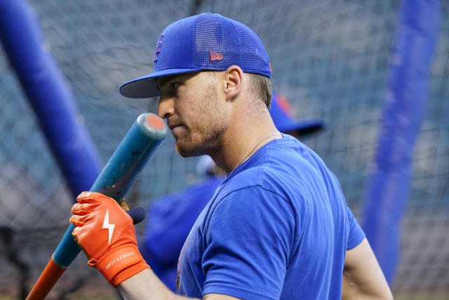 Pete Alonso emotionally speaks out on Mets' early playoff exit vs. Padres