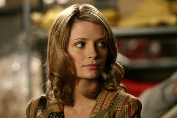 Mischa Barton didn't necessarily *beg* to be killed off The OC, but she explicitly chose that as her character's ending. When she decided to leave the show, she was given two options for her character Marissa: to sail off into the sunset or to be killed off. She chose the latter, calling Marissa's death in a car accident a 