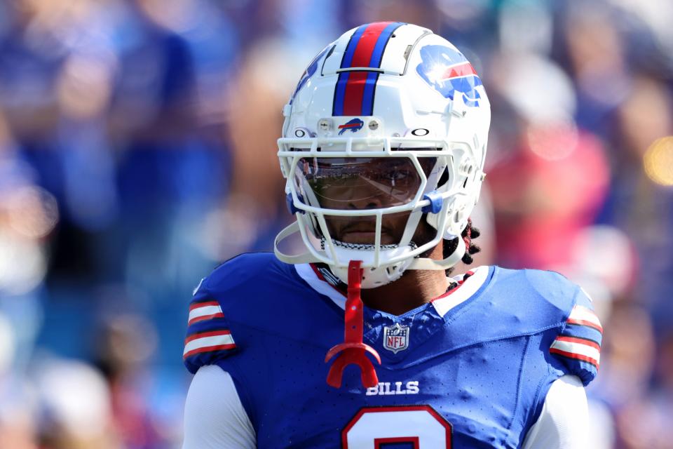 ORCHARD PARK, NEW YORK - OCTOBER 01: Damar Hamlin #3 of the Buffalo Bills warms up before the game against the Denver Broncos at Highmark Stadium on October 01, 2023 in Orchard Park, New York. (Photo by Bryan M. Bennett/Getty Images)