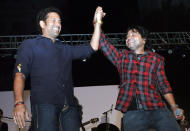 Sachin Tendulkar with Kailash Kher