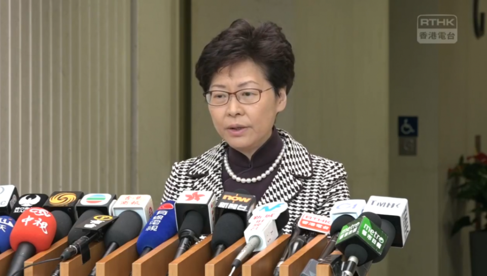 林鄭回應修訂逃犯條例的關注，將香港女子在台灣被殺案綑綁，卻避談商界對內地司法制度的憂慮。香港電台影片截圖