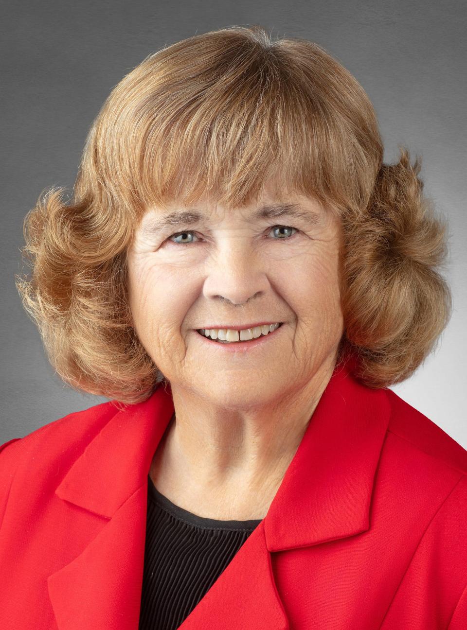 Carol Gillespie beat incumbent Danny Krueger in the race for Lake Wales City Commission Seat 4 with 57.4% of the vote.