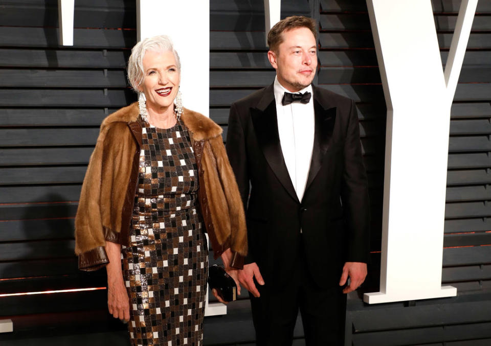 <p>Space X CEO Elon Musk made an appearance at the Vanity Fair Oscar After-Party and was accompanied by his stylish model mom Maye who wore a geometric dress under a fur jacket. </p>