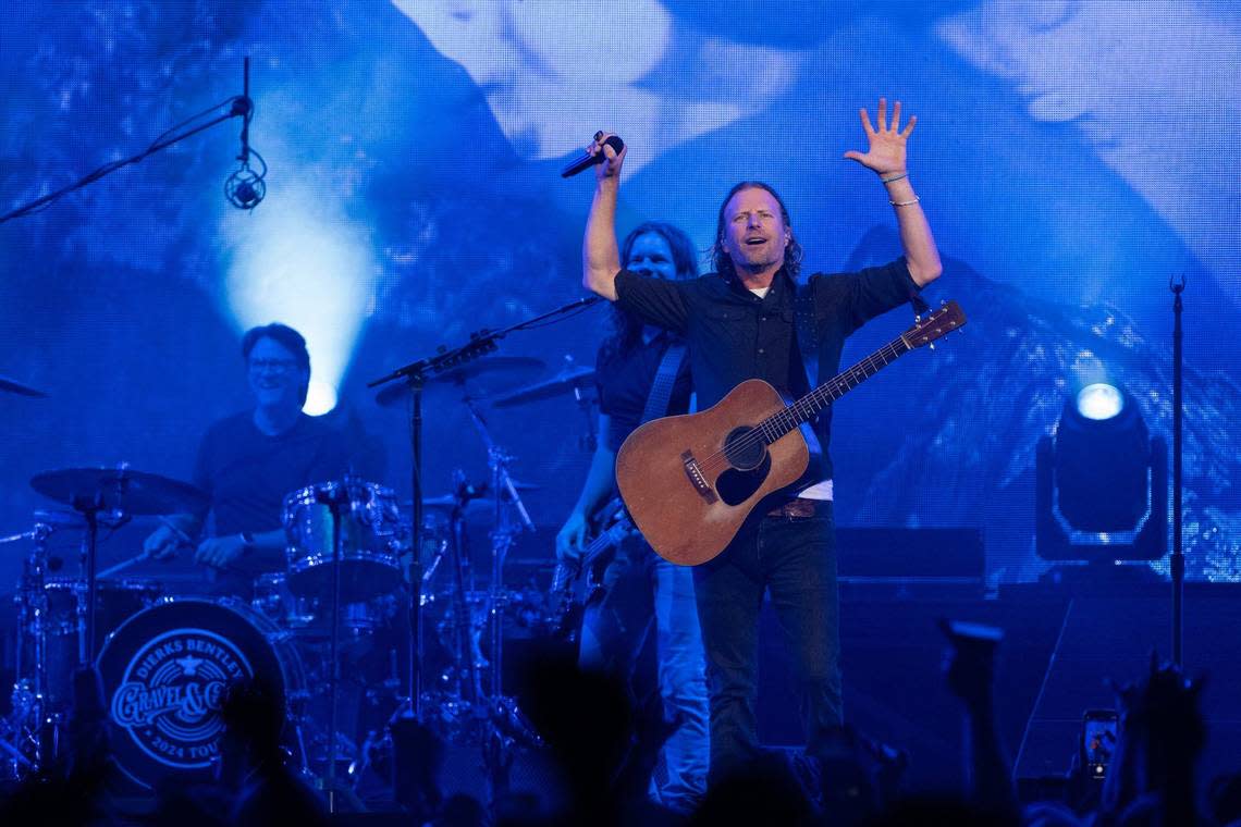 Dierks Bentley performs the song “I Hold On” during his concert at T-Mobile Center on Friday.