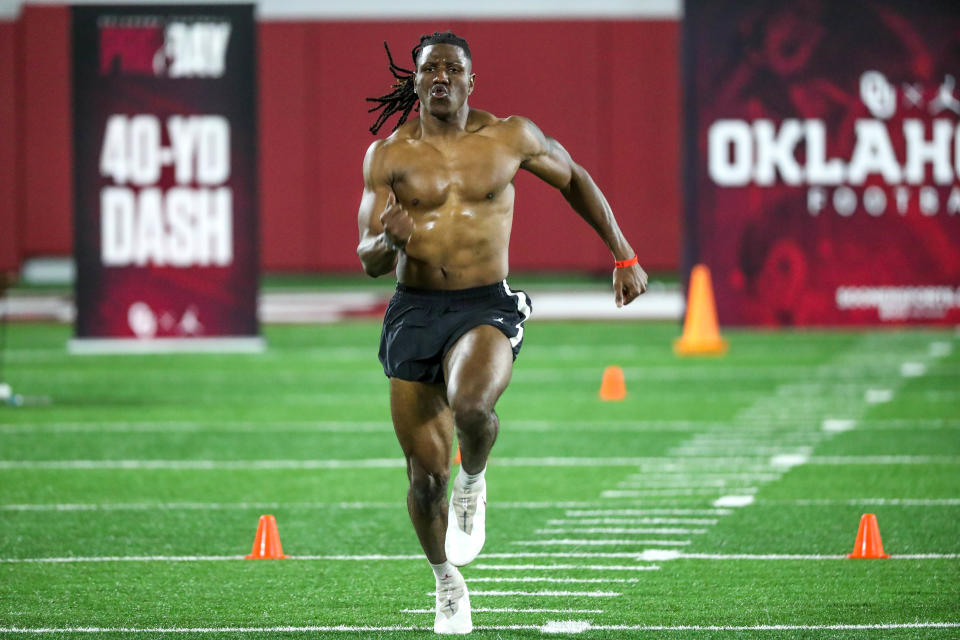 OU linebacker Dashaun White runs the 40-yard dash during the Sooners' Pro Day on Thursday at the Everest Training Center in Norman.