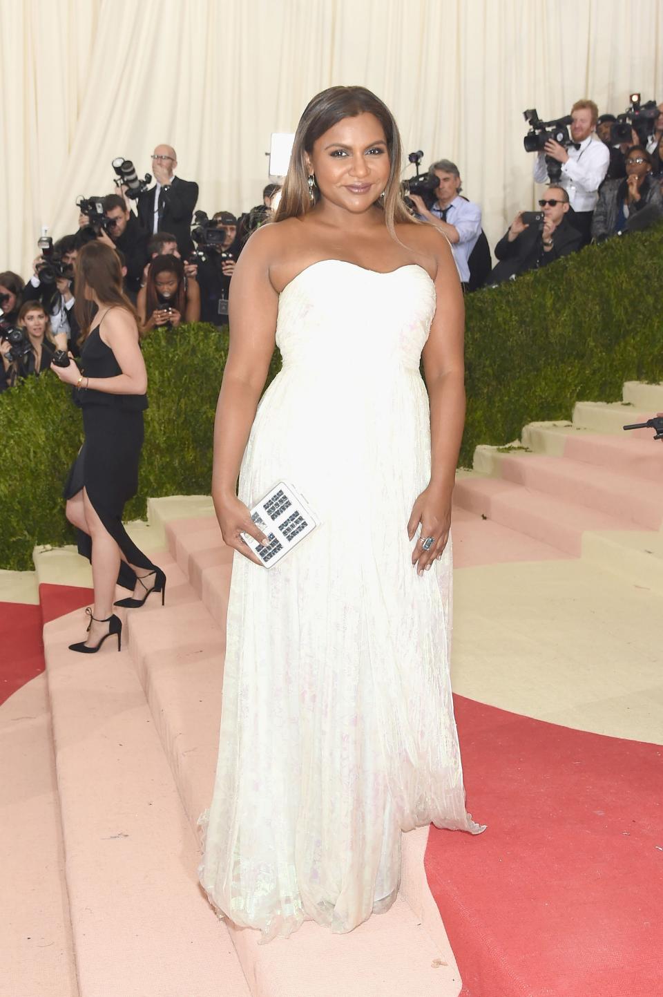 <h1 class="title">Mindy Kaling in a Tory Burch dress and Fred Leighton jewelry</h1><cite class="credit">Photo: Getty Images</cite>