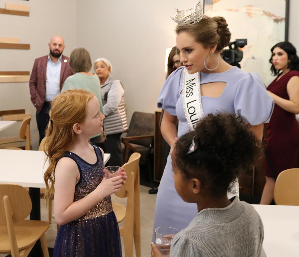 Miss Louisiana Julia Claire Williams meets with members of the community before taking off to the Miss America competition, which begins Dec. 16 in Uncasville, Conn..