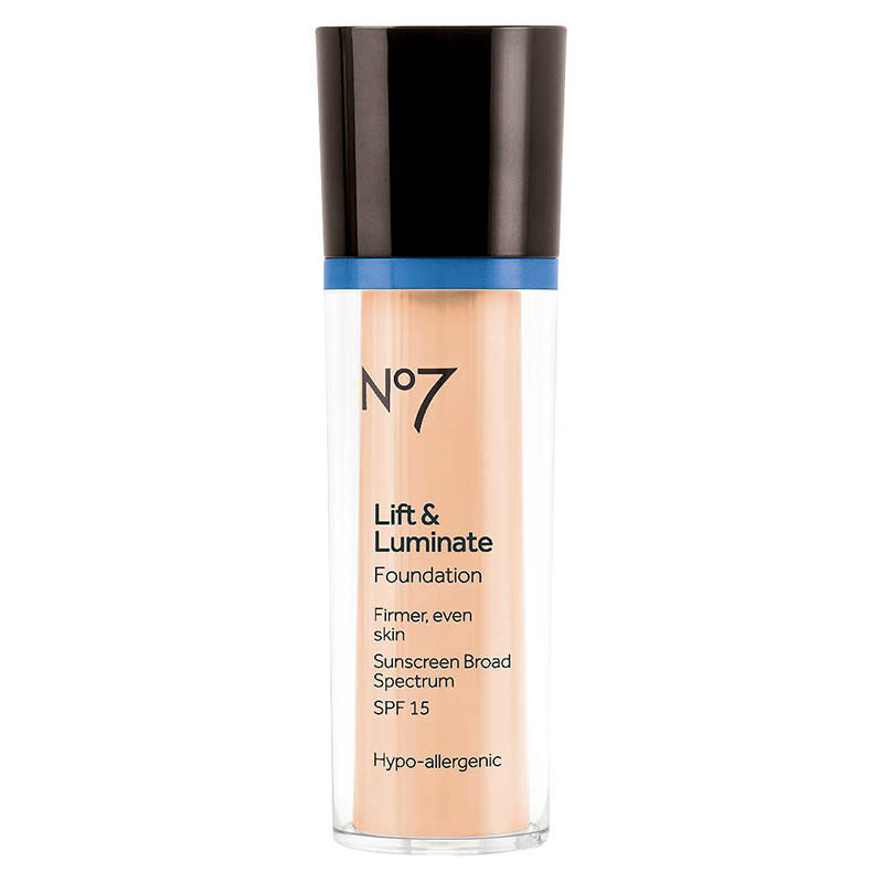 No7 Lift & Luminate Foundation SPF 15