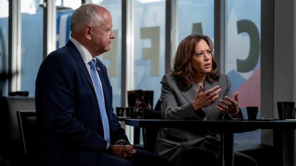 Tim Walz and Kamala Harris are interviewed by CNN’s Dana Bash at Kim’s Cafe in Savannah, Georgia, on August 29, 2024.