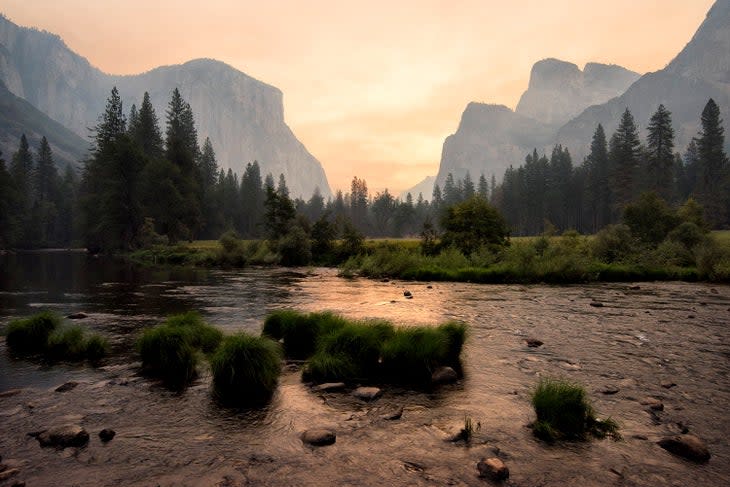 Sunrise at Valley View in Yosemite