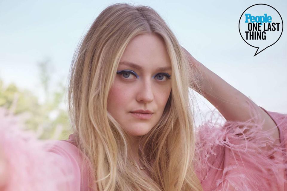 <p>Lauren Dukoff</p> Dakota Fanning for Who, What, Wear 2023