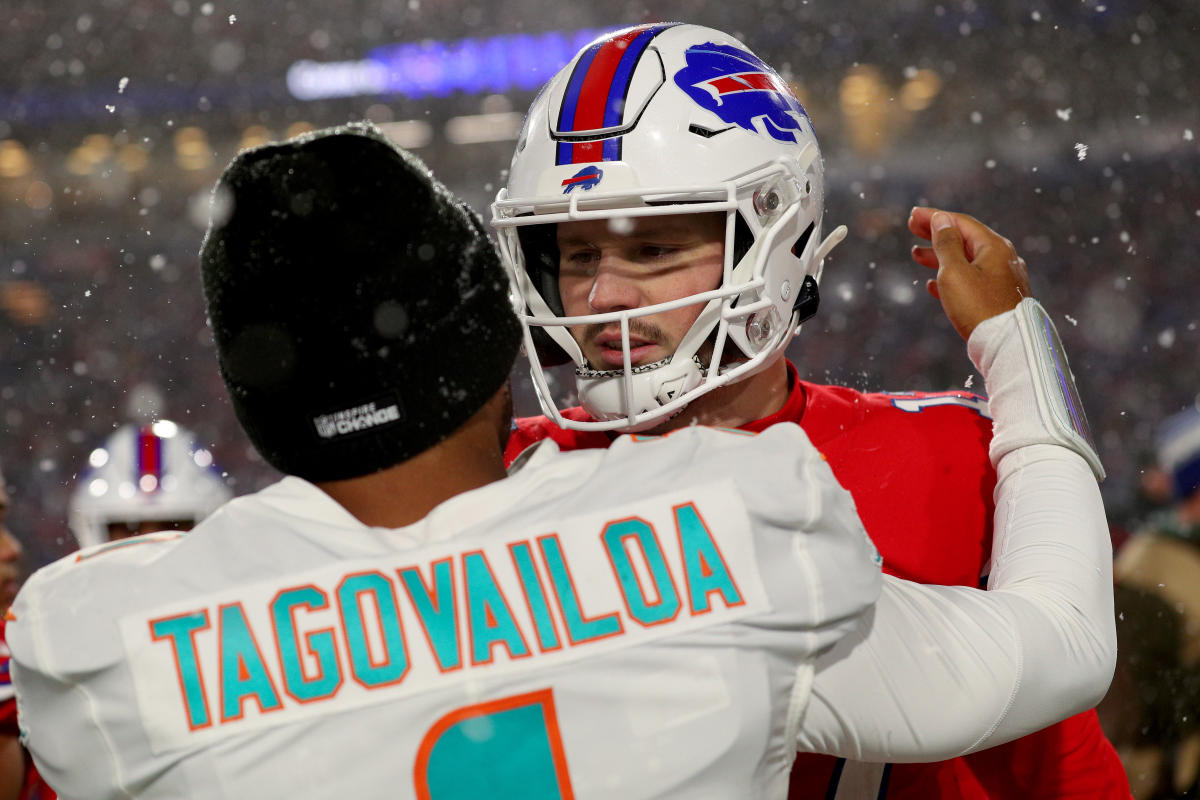 Bills vs. Dolphins Thursday Night Football Live Updates: Josh Allen and Tua Tagovailoa face off in AFC East playoff contender clash