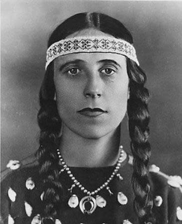 Lorretta May Navarre later was known as Princess Wahletka