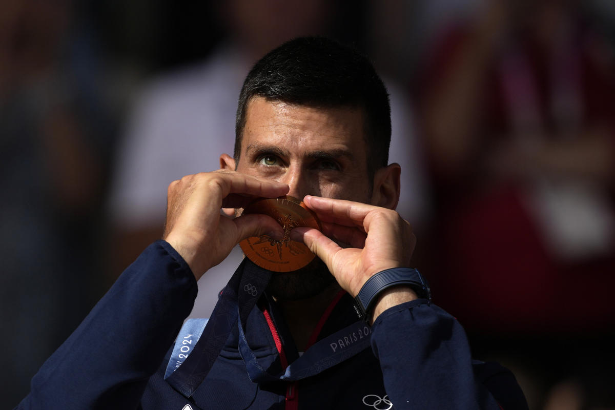 Tennis shifts from the Olympics to the US Open after golds for Novak Djokovic and Zheng Qinwen