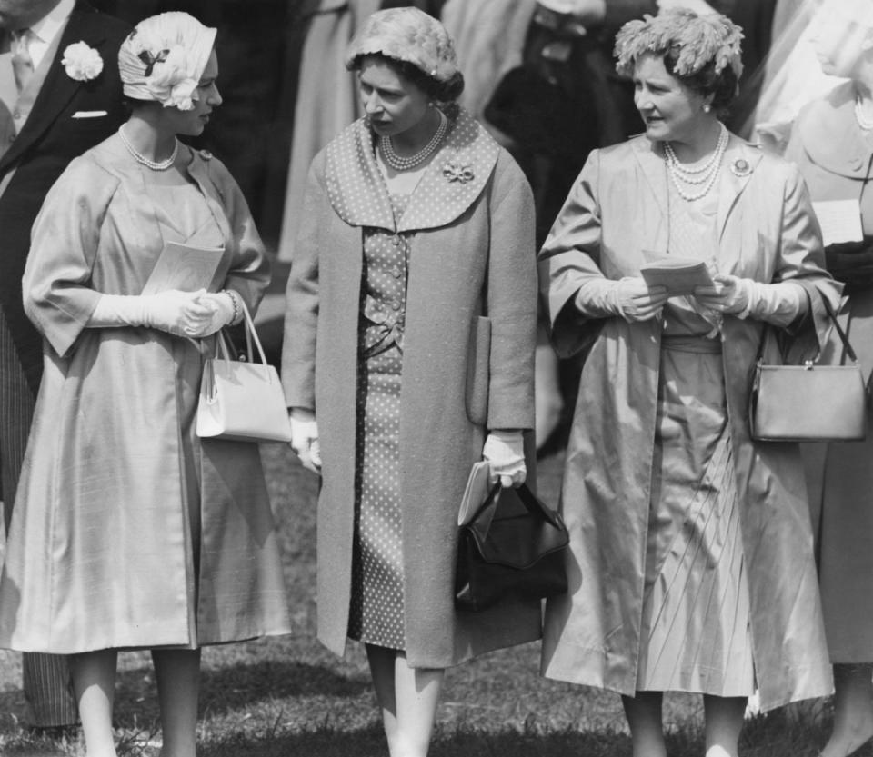 (L-R) Princess Margaret, Queen Elizabeth II and the Queen Mother in June 1958 (Fox Photos/Hulton Archive/Getty)