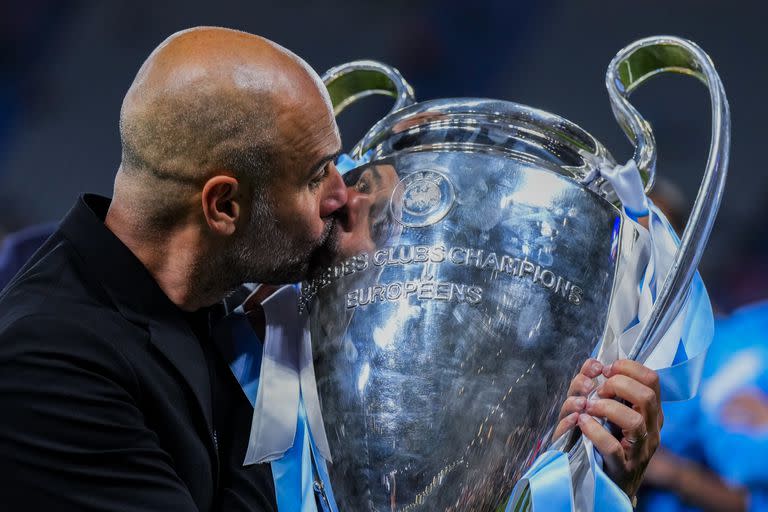 Manchester City, con 'Pep' Guardiola al mando, pretende defender el título ganado el último año