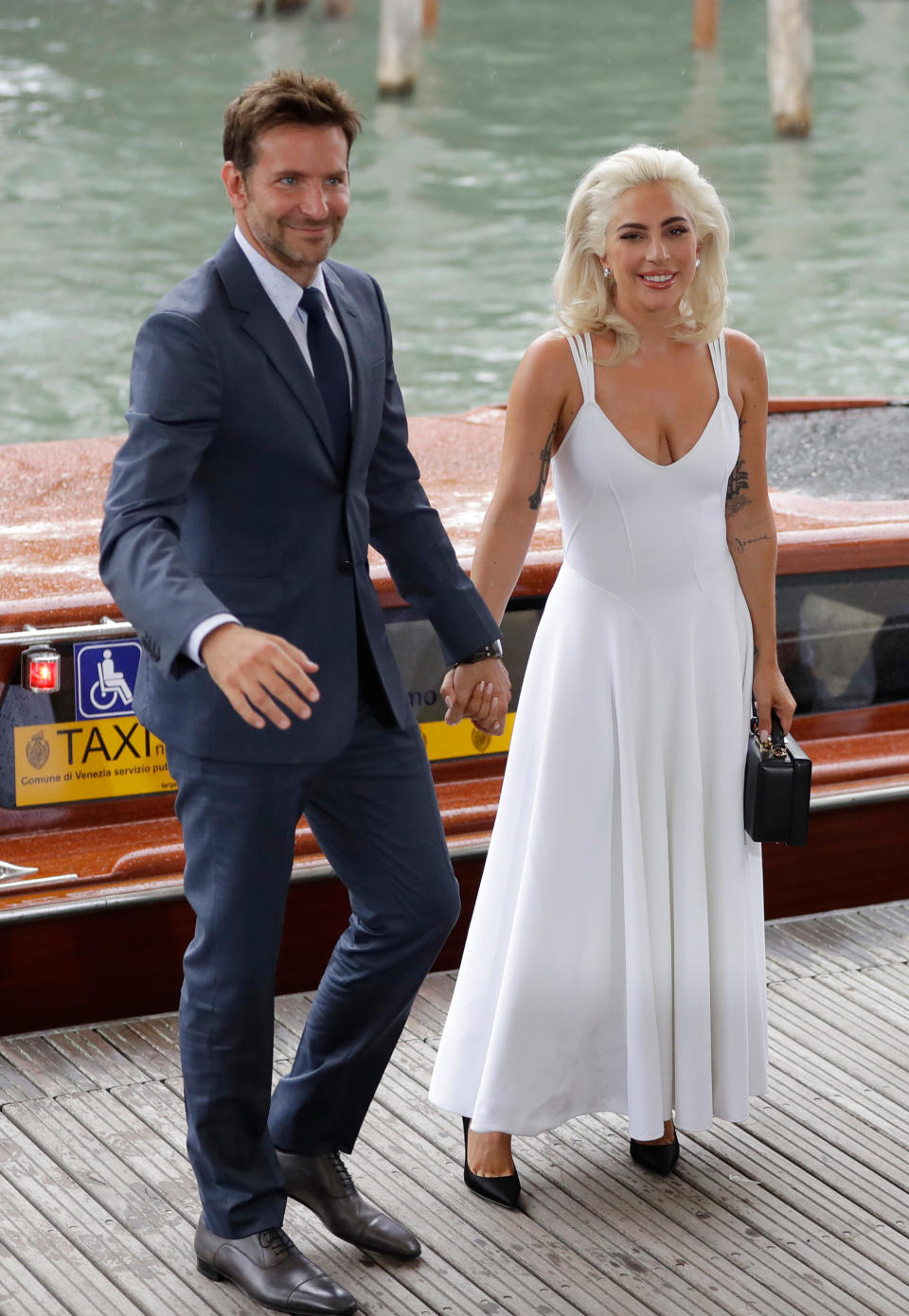 LADY GAGA & BRADLEY COOPER