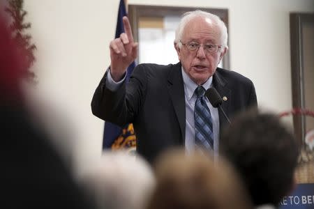 U.S. Democratic presidential candidate and U.S. Senator Bernie Sanders speaks to a crowd at the Londonderry Senior Center in Londonderry, New Hampshire January 3, 2016. REUTERS/Katherine Taylor