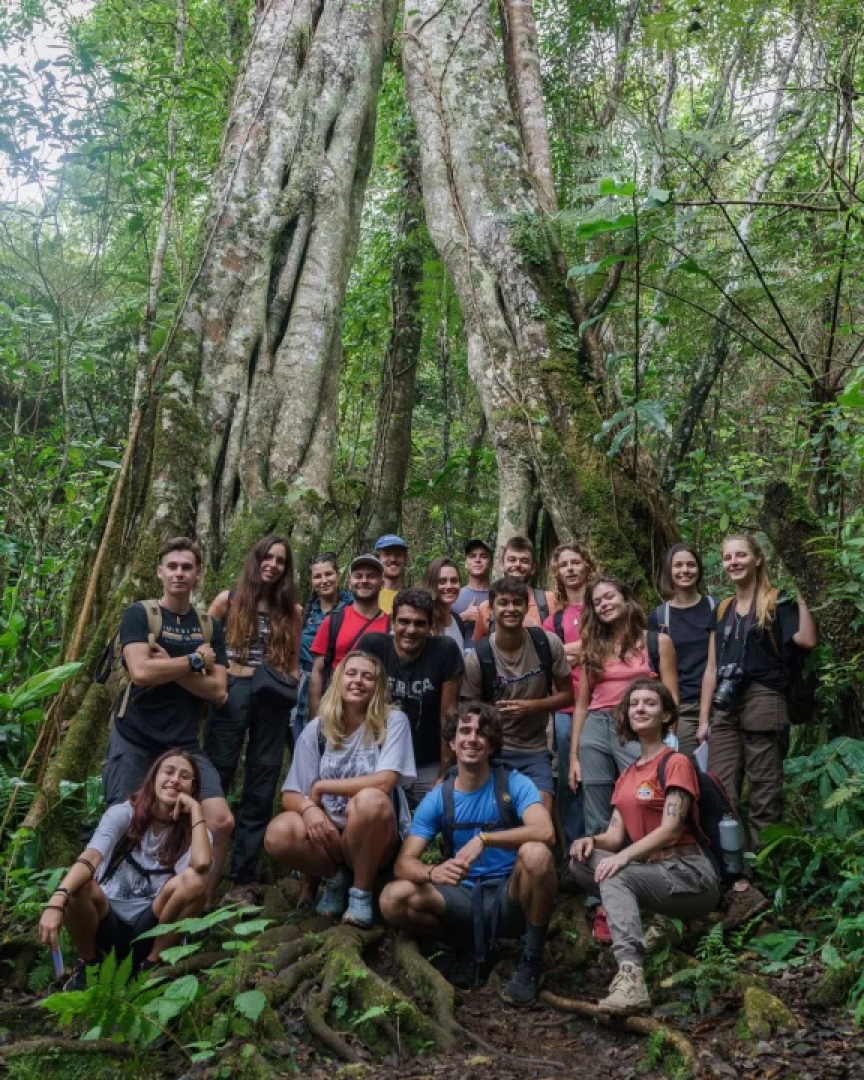 Anna Kazhan (far right in the bottom row) in the tropics while completing her master's degree <span class="copyright">Photo provided by the heroine of the material</span>