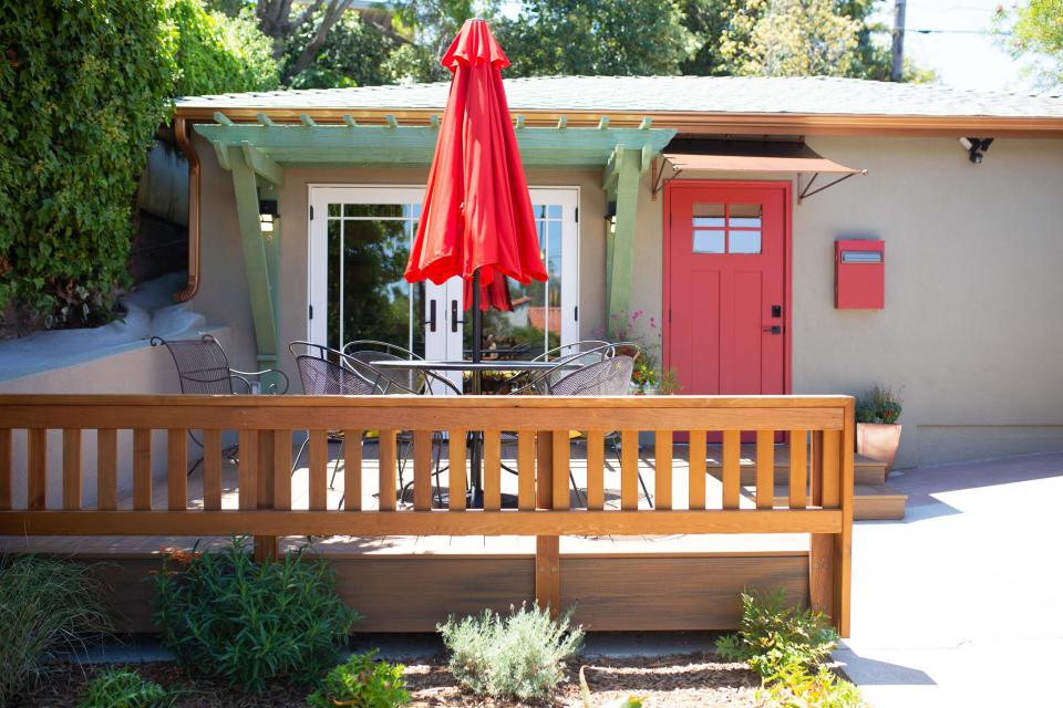 This accessory dwelling unit (ADU) is a 600-square-foot one-bedroom built by Maxable in La Mesa, California.