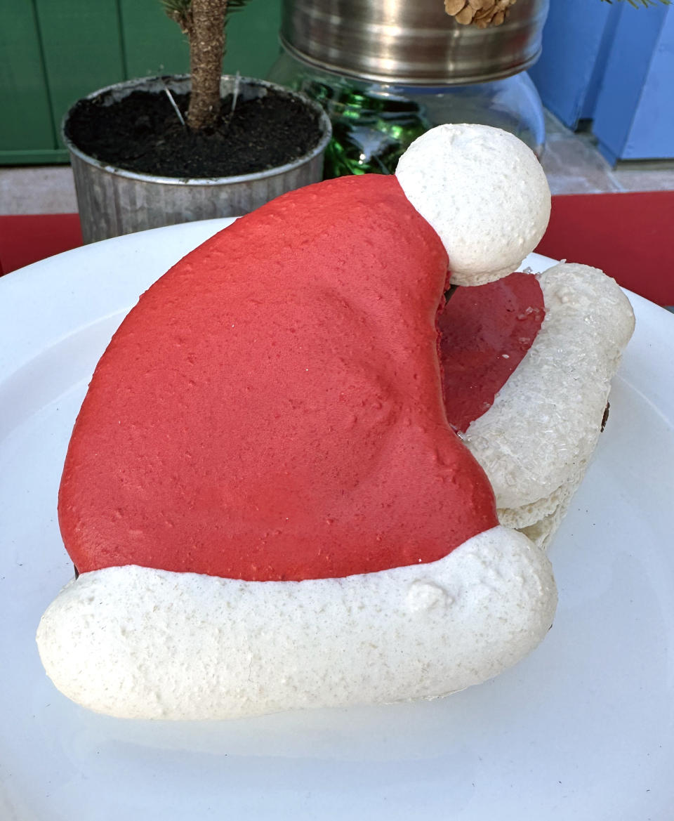 Santa Hat Macaron