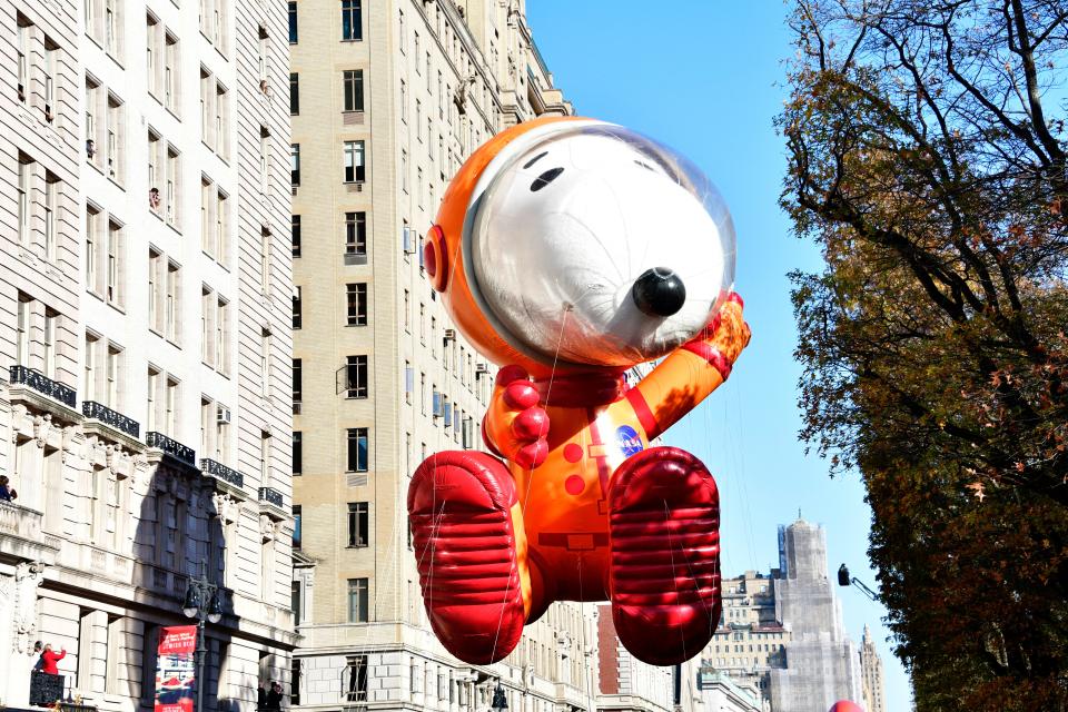 Astronaut Snoopy by Peanuts Worldwide participates in the 96th Macy's Thanksgiving Day Parade in 2022 in New York City.