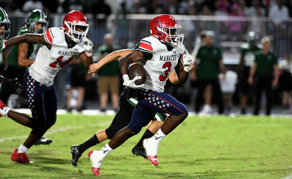 Manatee High’s Ty’ron Jackson runs 92 yards for a touchdown in Venice on Friday, Oct. 6, 2023.