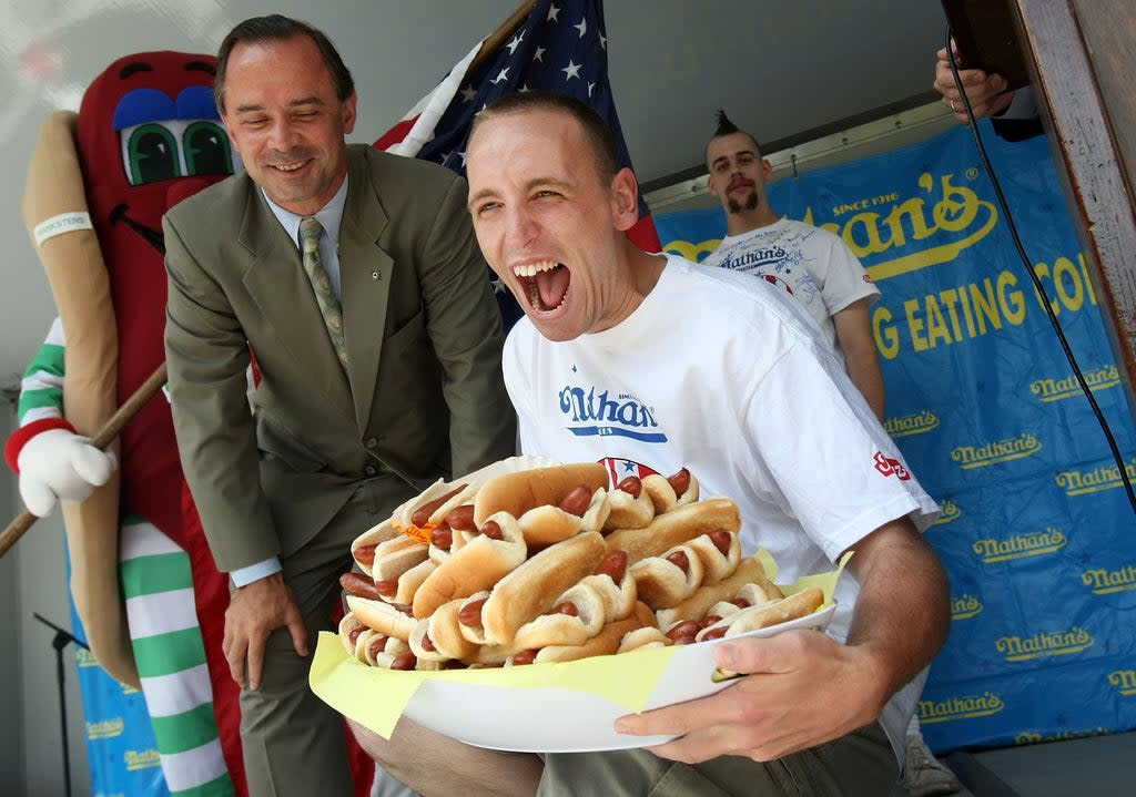 Study suggests eating one hot dog can cut 36 minutes off your life (Getty Images)