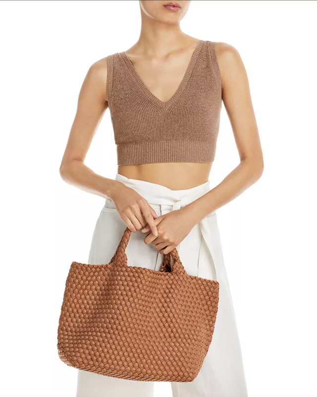 The Clare V Pot De Miel: This Woven Bucket Bag Is Totally Worth It - The  Mom Edit