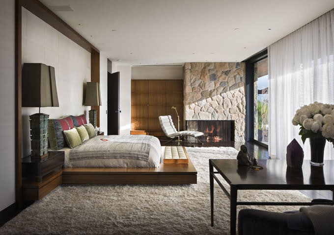 Jennifer Aniston Beverly Hills Home-bedroom