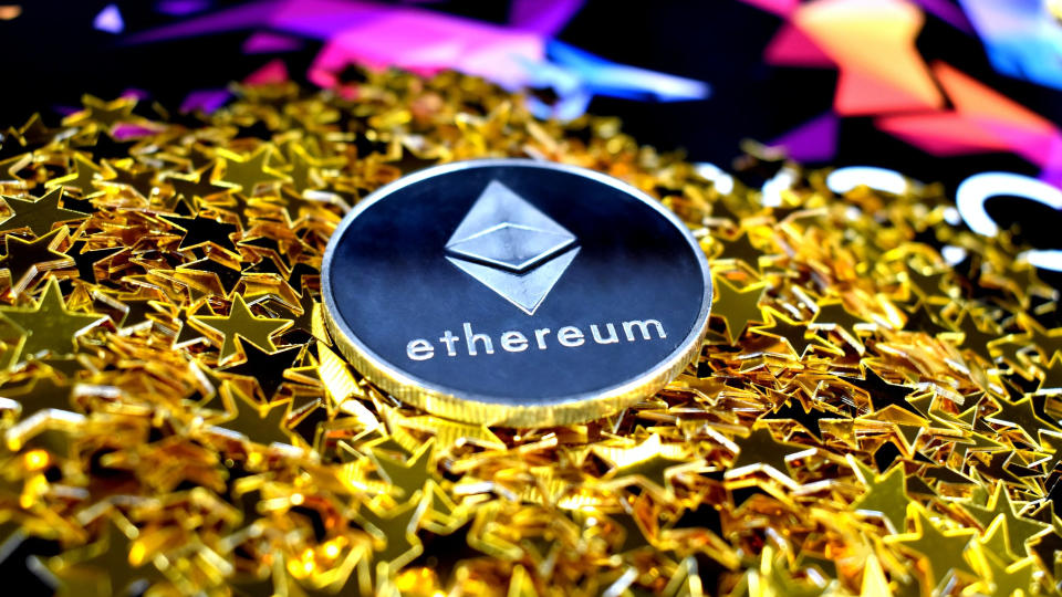 El ETF de Ethereum no se queda atrás y recauda una impresionante cifra