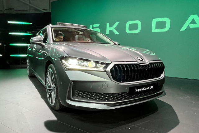 2023 Skoda Superb L&K - interior and Exterior Details (Premium Family  Sedan) 