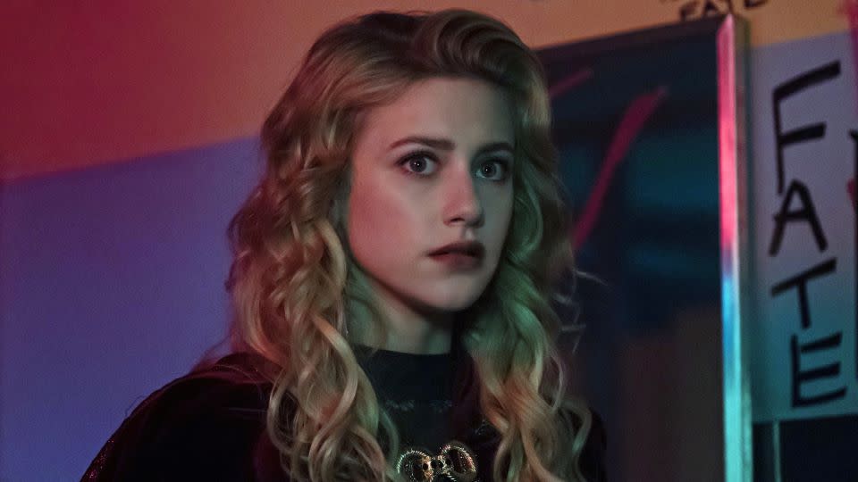 Lili Reinhart (Betty Cooper)