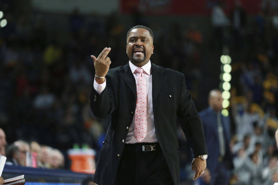 Tulsa head coach Frank Haith instructs his team in the first half of an NCAA college basketball game against Memphis in Tulsa, Okla., Wednesday, Jan. 22, 2020. (AP Photo/Joey Johnson)