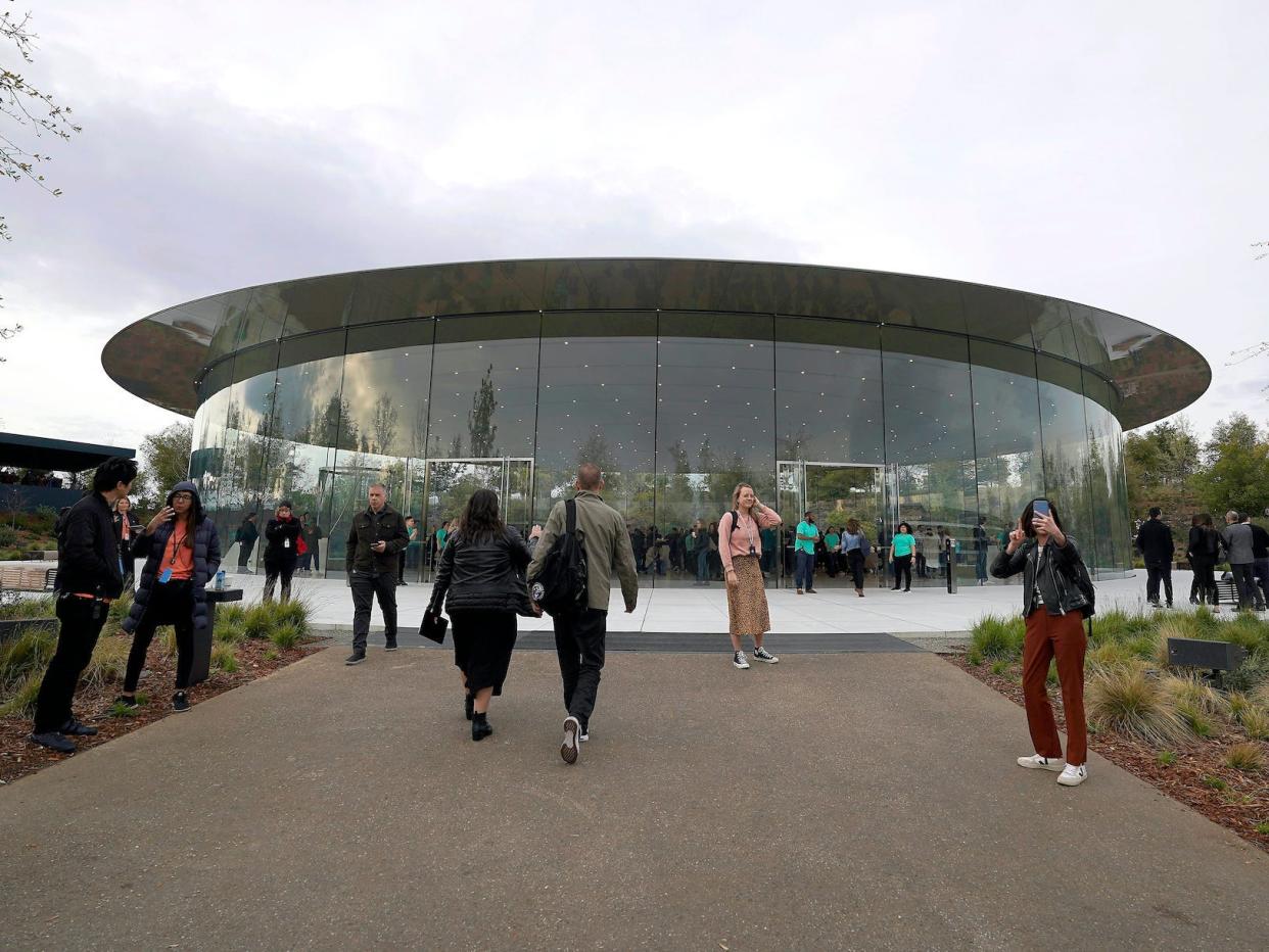 apple cupertino hq