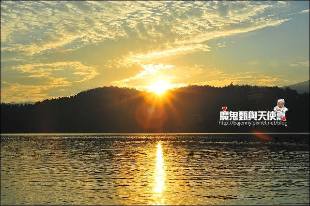 《南投景點美食》日月潭朝霧碼頭日出 埔里鹹油條 恆吉城早餐店蔥油餅加蛋