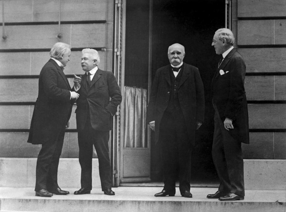 From left, British Prime Minister David Lloyd George (1863 - 1945), Italian Prime Minister Vittorio Orlando (1860 - 1952), French Prime Minister Georges Clemenceau (1841 - 1929) and American President Woodrow Wilson (1856 - 1924), who attended the Paris Peace Conference, France, May 1919. US Army photo. (Photo by Interim Archives/Getty Images)