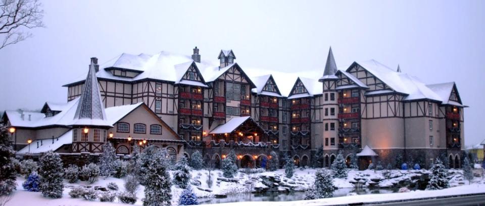 The Inn At Christmas Place, Tennessee