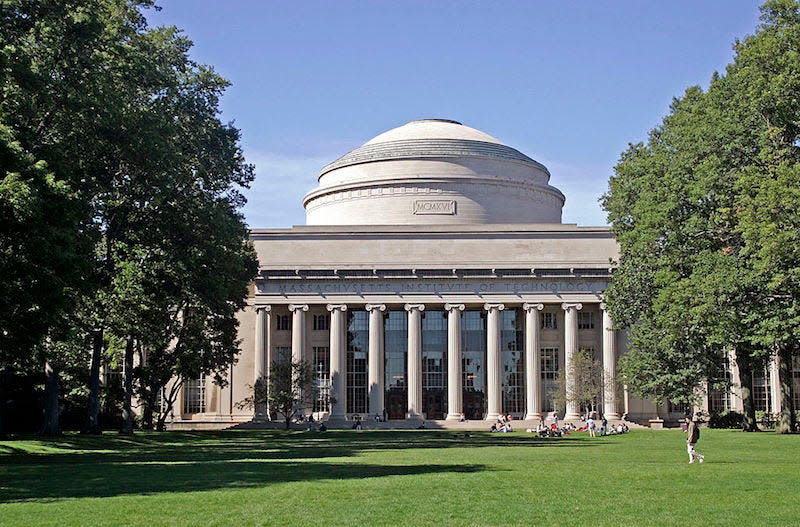 mit campus