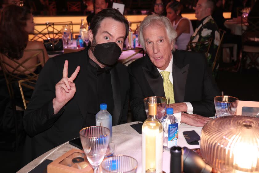LOS ANGELES, CALIFORNIA - SEPTEMBER 12: 74th ANNUAL PRIMETIME EMMY AWARDS -- Pictured: (l-r) Bill Hader and Henry Winkler attend the 74th Annual Primetime Emmy Awards held at the Microsoft Theater on September 12, 2022. -- (Photo by Christopher Polk/NBC via Getty Images)