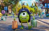 Aus der Kategorie "liebenswertes Monster": Zwar will der motivierte Mike Glotzkowski in "Die Monster Uni" unbedingt das Schreck-Diplom erwerben, um Kindern das Fürchten zu lehren. Wirklich bösartig ist das grüne Einauge aber nicht. (Bild: 2012 Disney / Pixar)
