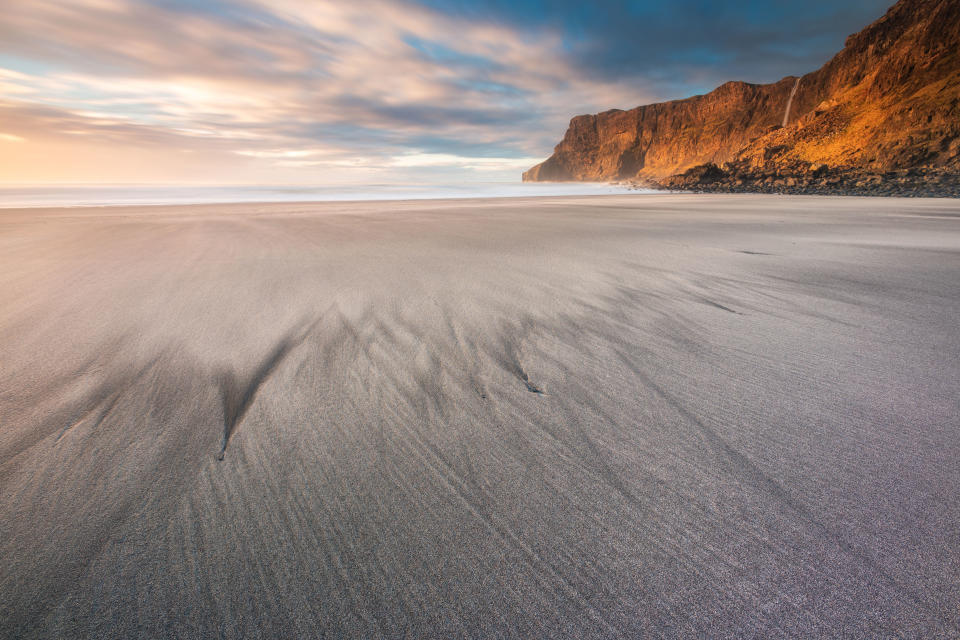 Talisker Bay, Scotland. (Photo: Alessio Putzu/Caters News)