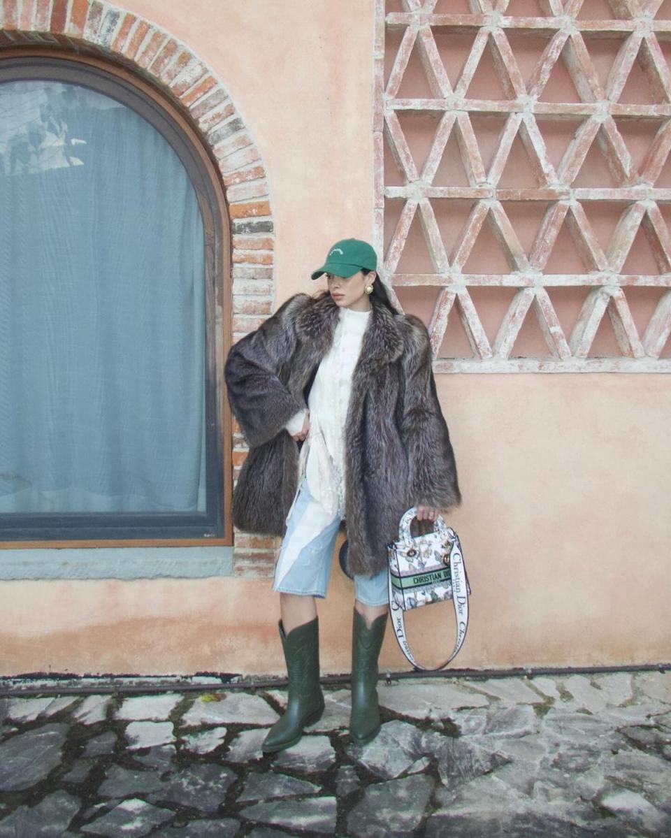 Federica Labanca has no problem wearing furs she inherited from her grandmother (@federica.labanca)