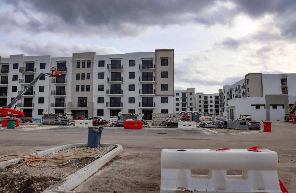 A new apartment complex is under construction at the former church site of Evangel Church International in North Miami. The Assemblies of God church sold its eight-acre property to developers in 2022, and the church rebranded to Collab.Church the same year. Carl Juste/cjuste@miamiherald.com