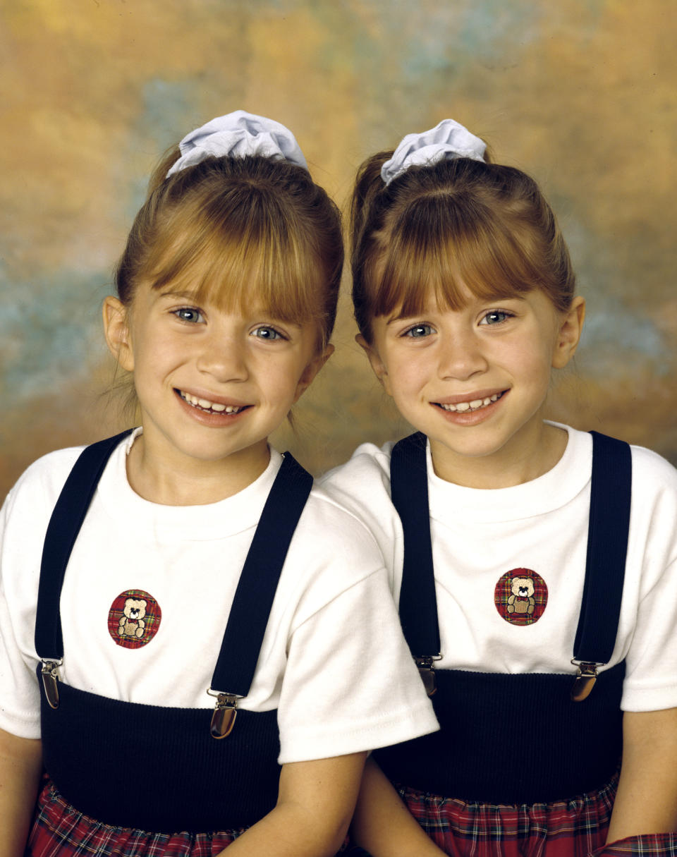 <p>Kaum zu glauben, oder? Bei der Ähnlichkeit im Kindesalter haben garantiert ALLE gedacht, Mary-Kate und Ashley Olsen wären eineiige Twins. </p>