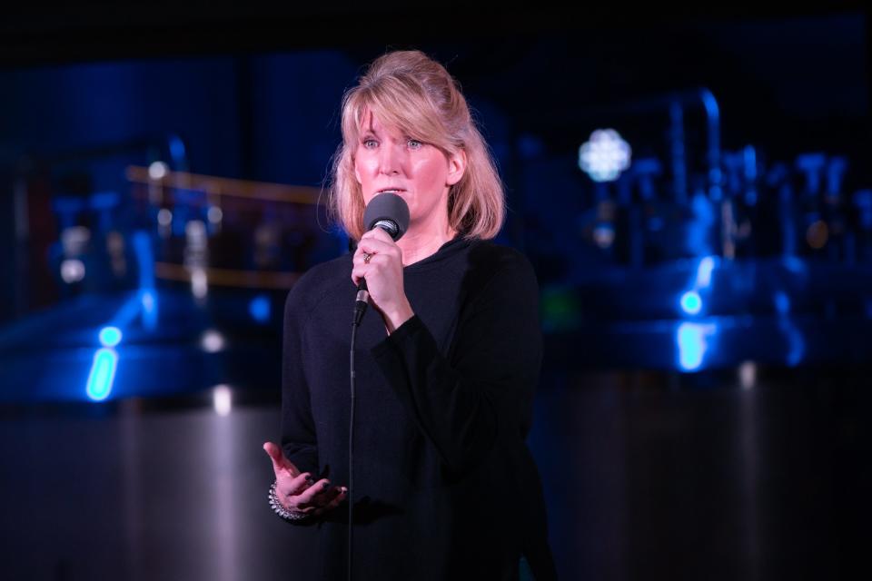 Comedian Kathe Farris will perform March 18 at the Marriott Boston Quincy.