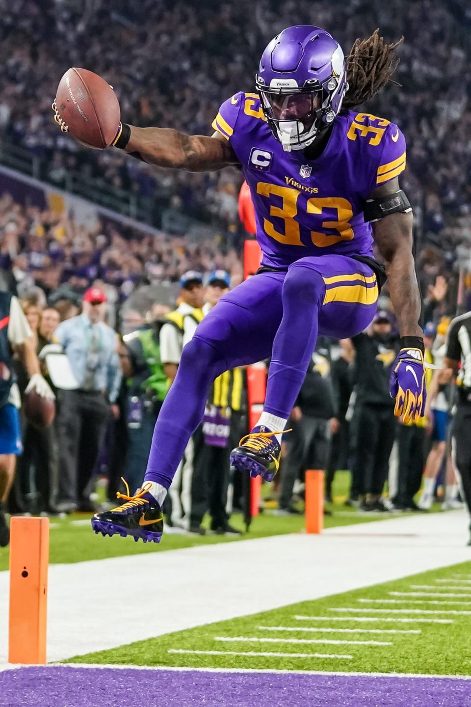 Will Dalvin Cook and the Minnesota Vikings run past the Chicago Bears in Week 15 of the NFL season?