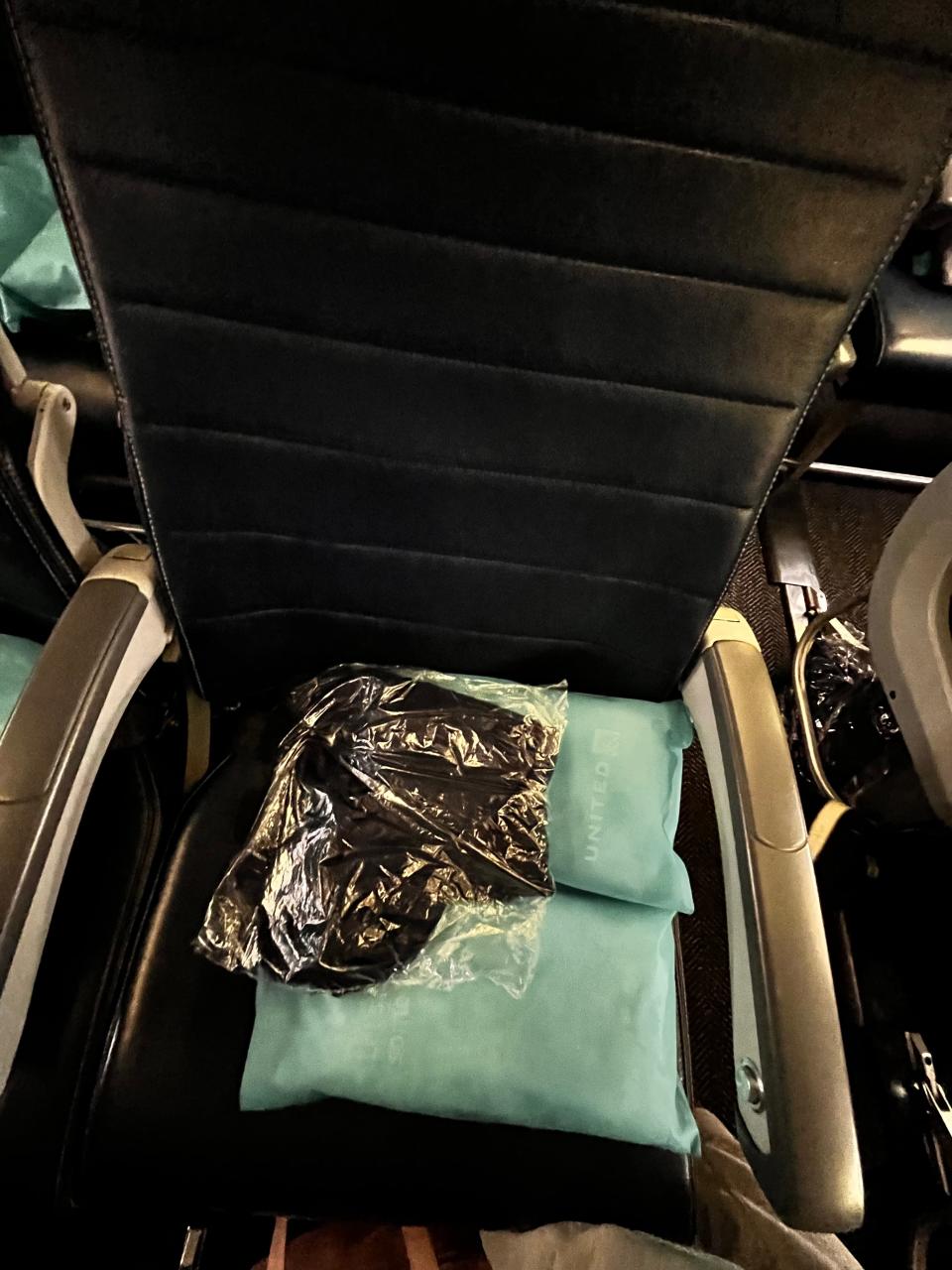 A view of the economy seat on United Airlines.