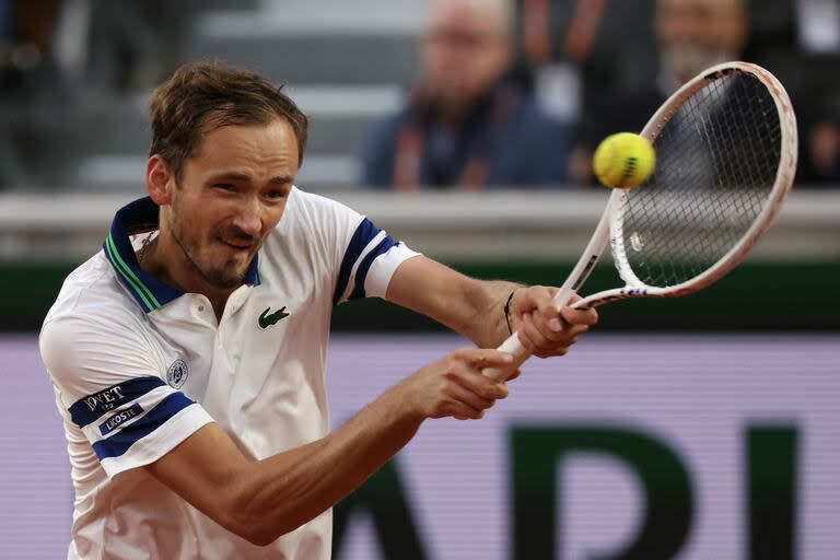 Daniil Medvedev y su revés a dos manos, una de las armas para doblegar al checo Machac